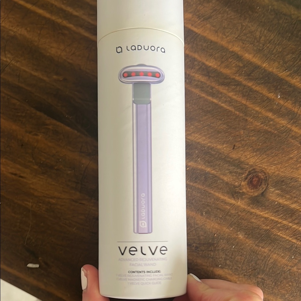 Laduora Velve Facial Wand - Purple